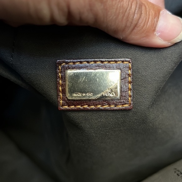 💯 % authentic Fendi shoulder/ totes bag - Picture 13 of 16